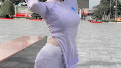 아오자이.