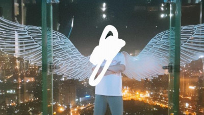 랜드마크 건설